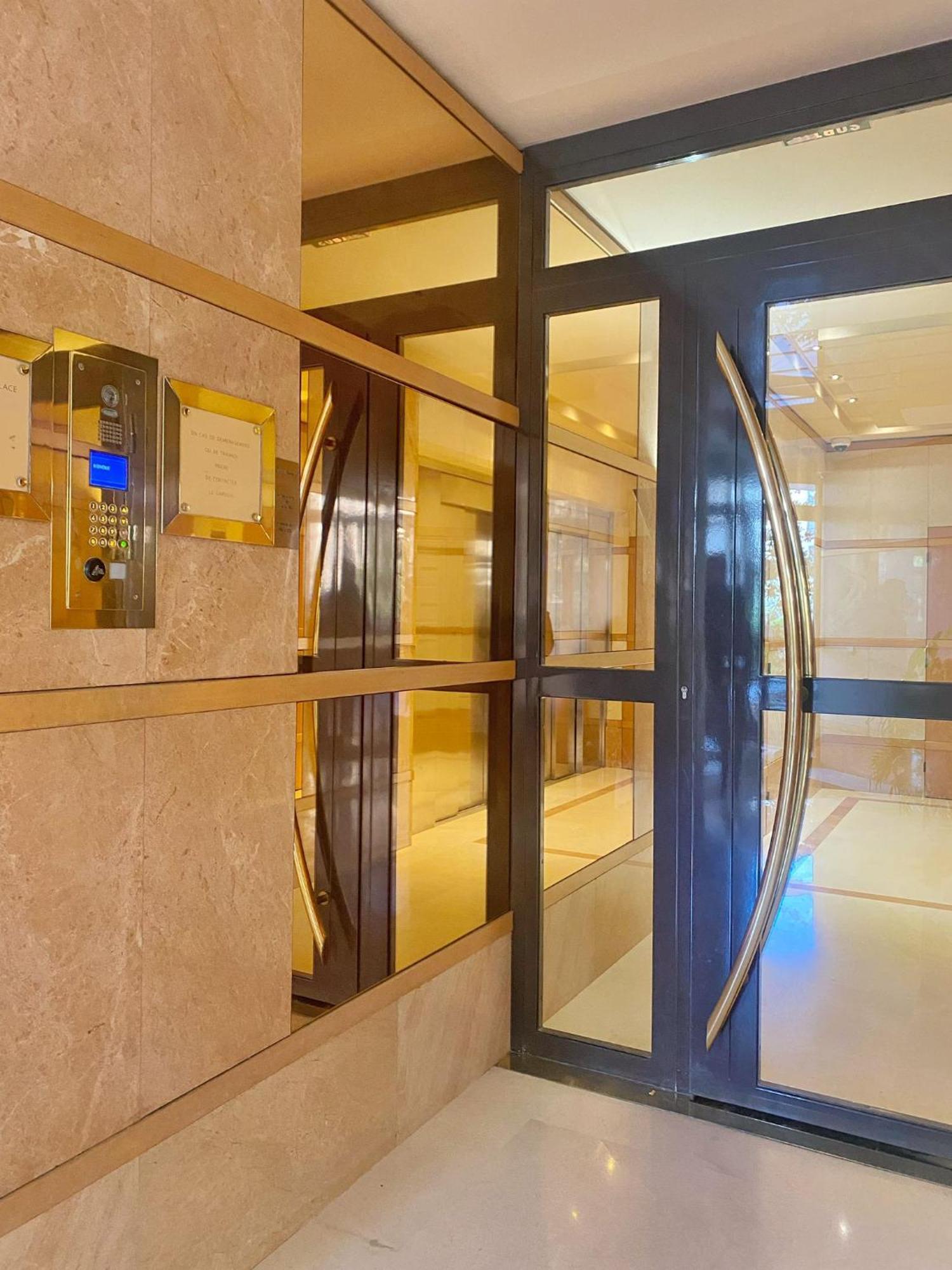 Superbe Appartement Terrasse Levallois-Perret Eksteriør billede